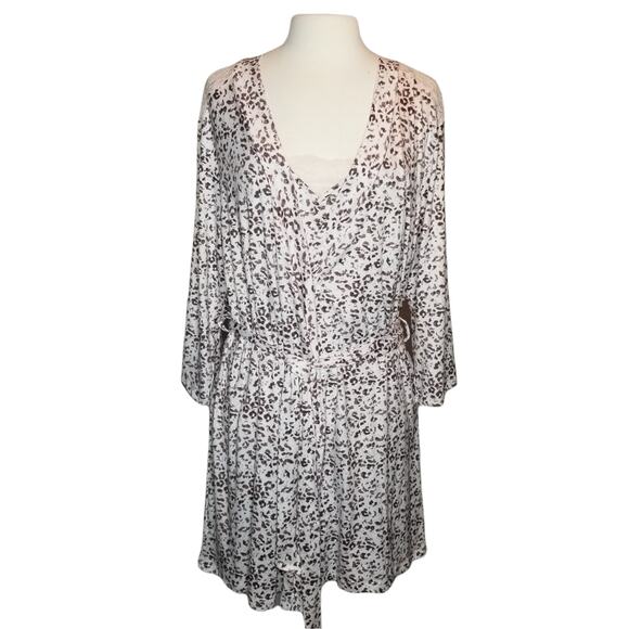 NWT Tahari Robe Pajama Set Large Pink Chemise Sleepwear 3 piece Travel Set - Picture 12 of 12